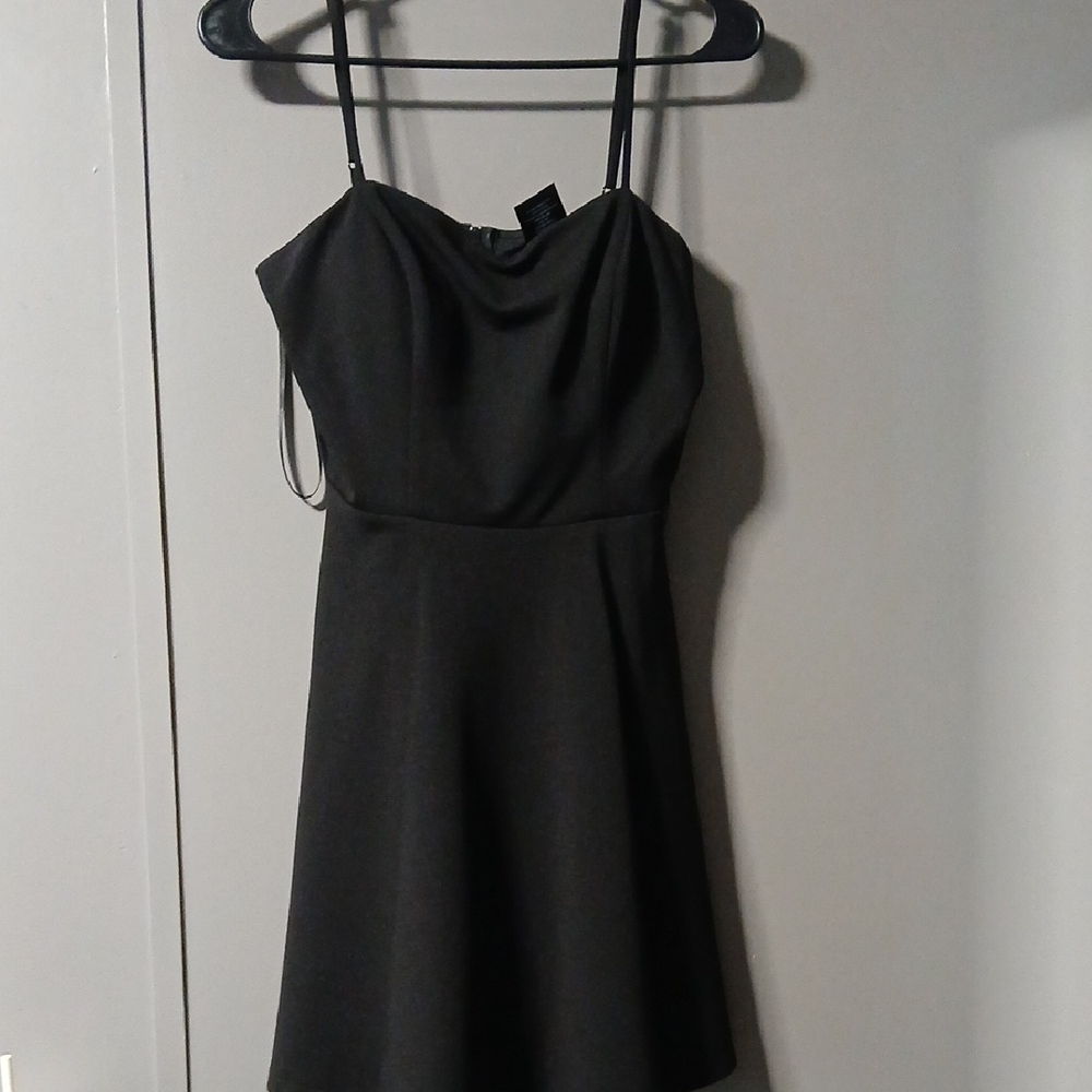 B. Smart Elegant Black Mini Dress